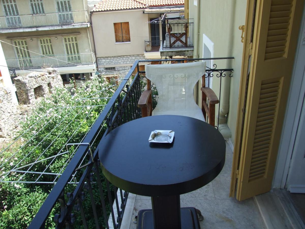 Nafpaktos Studio In Port Ιι Экстерьер фото