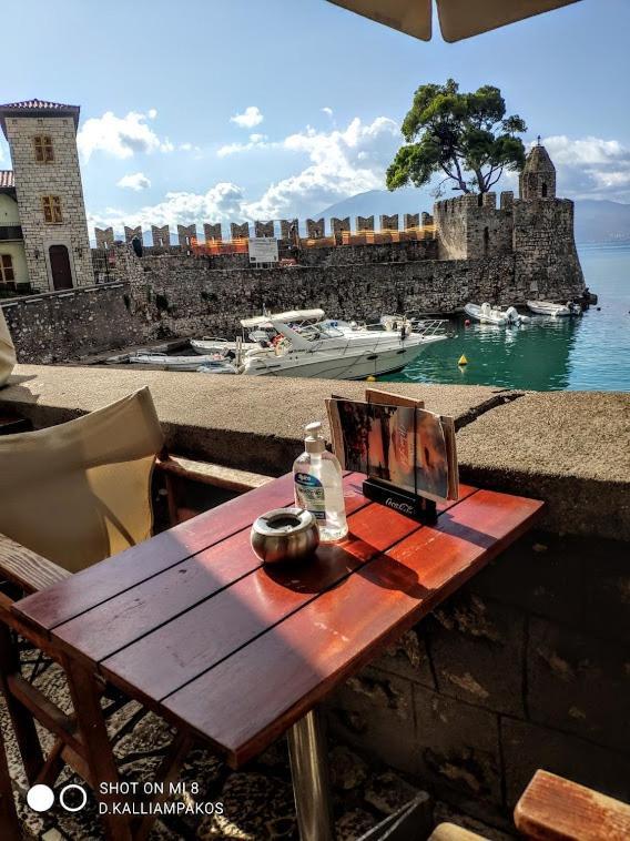 Nafpaktos Studio In Port Ιι Экстерьер фото