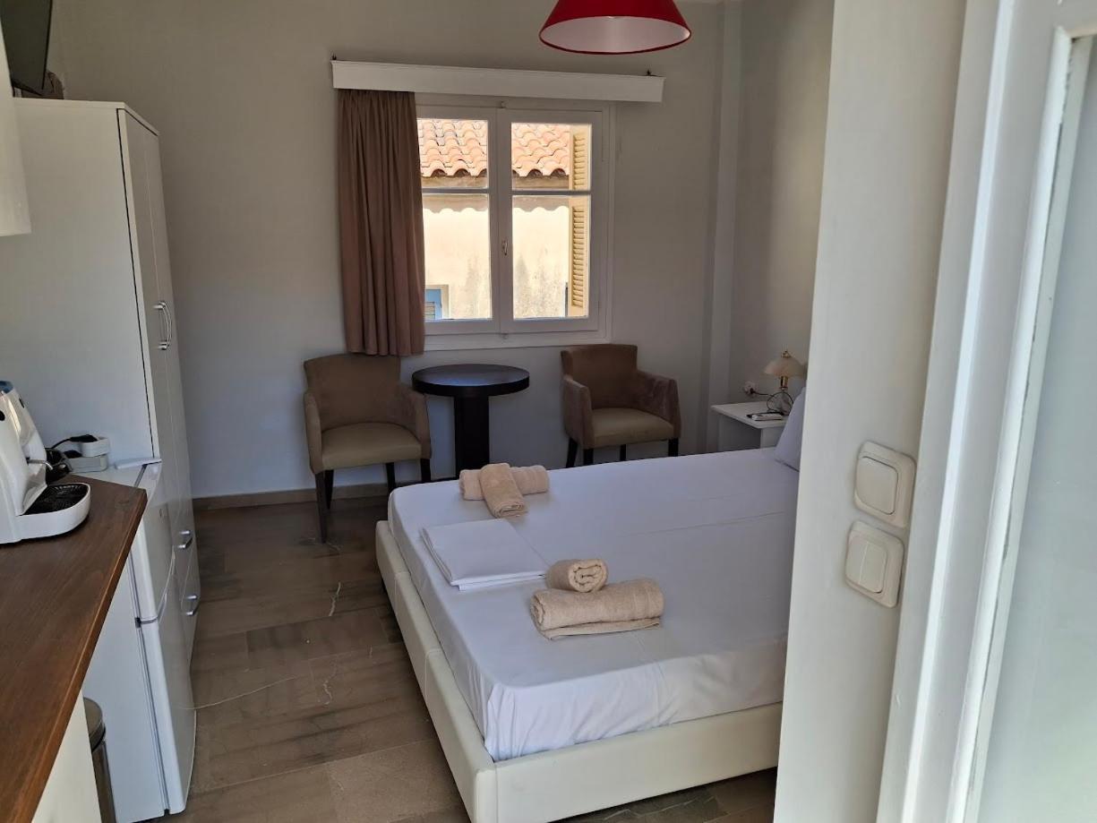 Nafpaktos Studio In Port Ιι Экстерьер фото